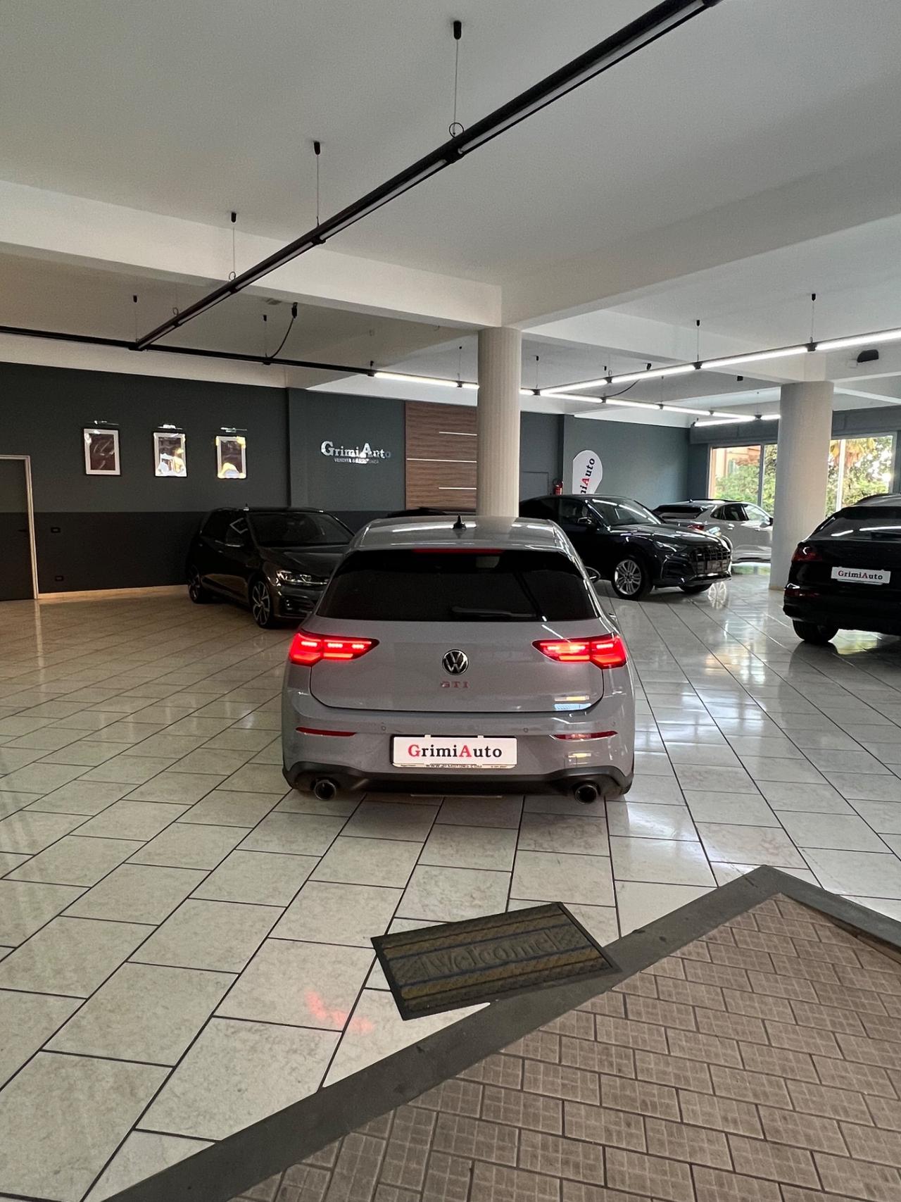 Volkswagen Golf GTI Golf 2.0 TSI GTI DSG