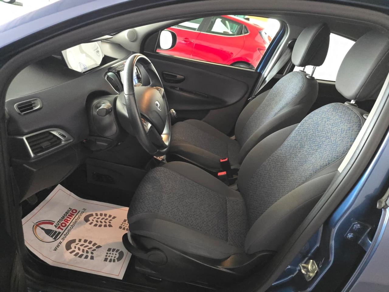 Lancia Ypsilon 1.2 69 CV 5 porte GPL Gold