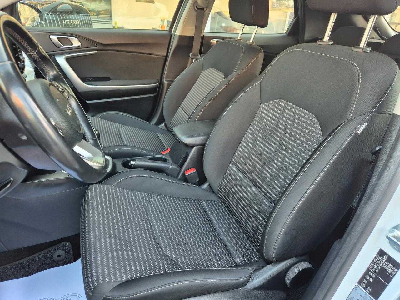 Kia Ceed 1.0 T-GDi 120 GPL Style