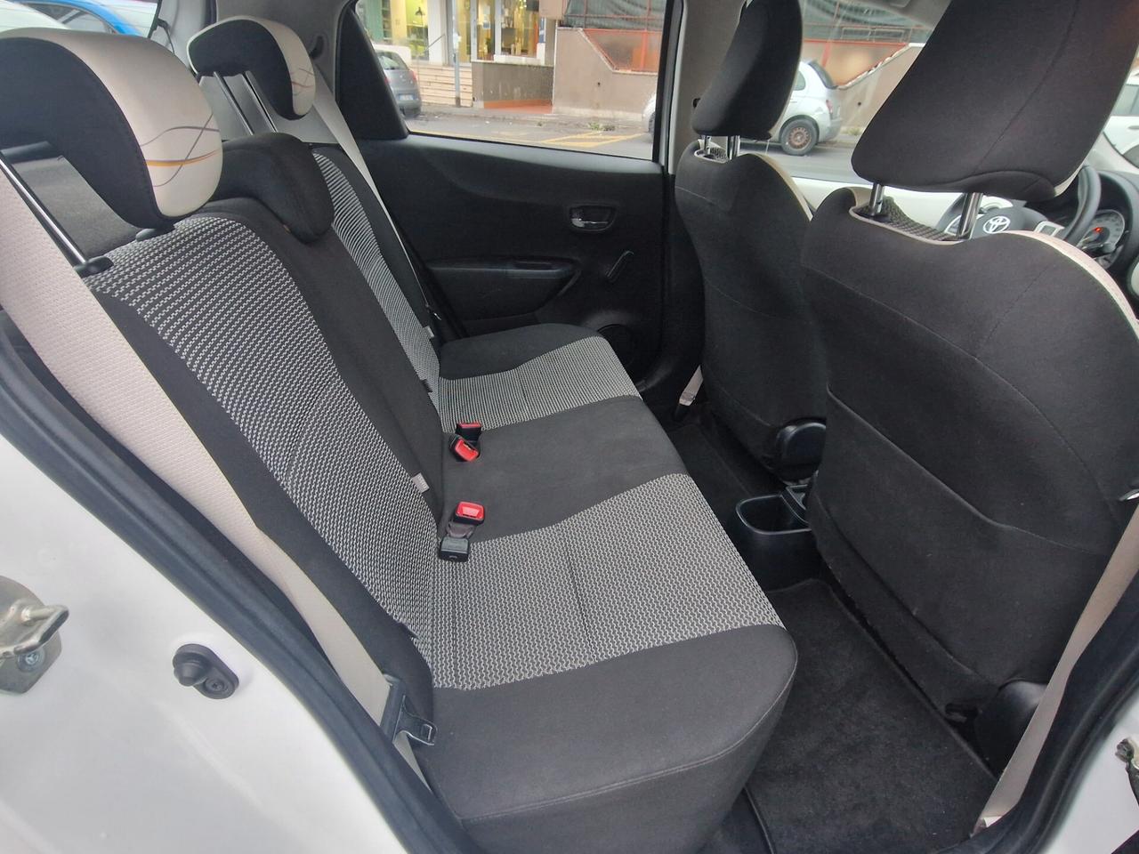 Toyota Yaris 1.4 D-4D 5 porte Lounge