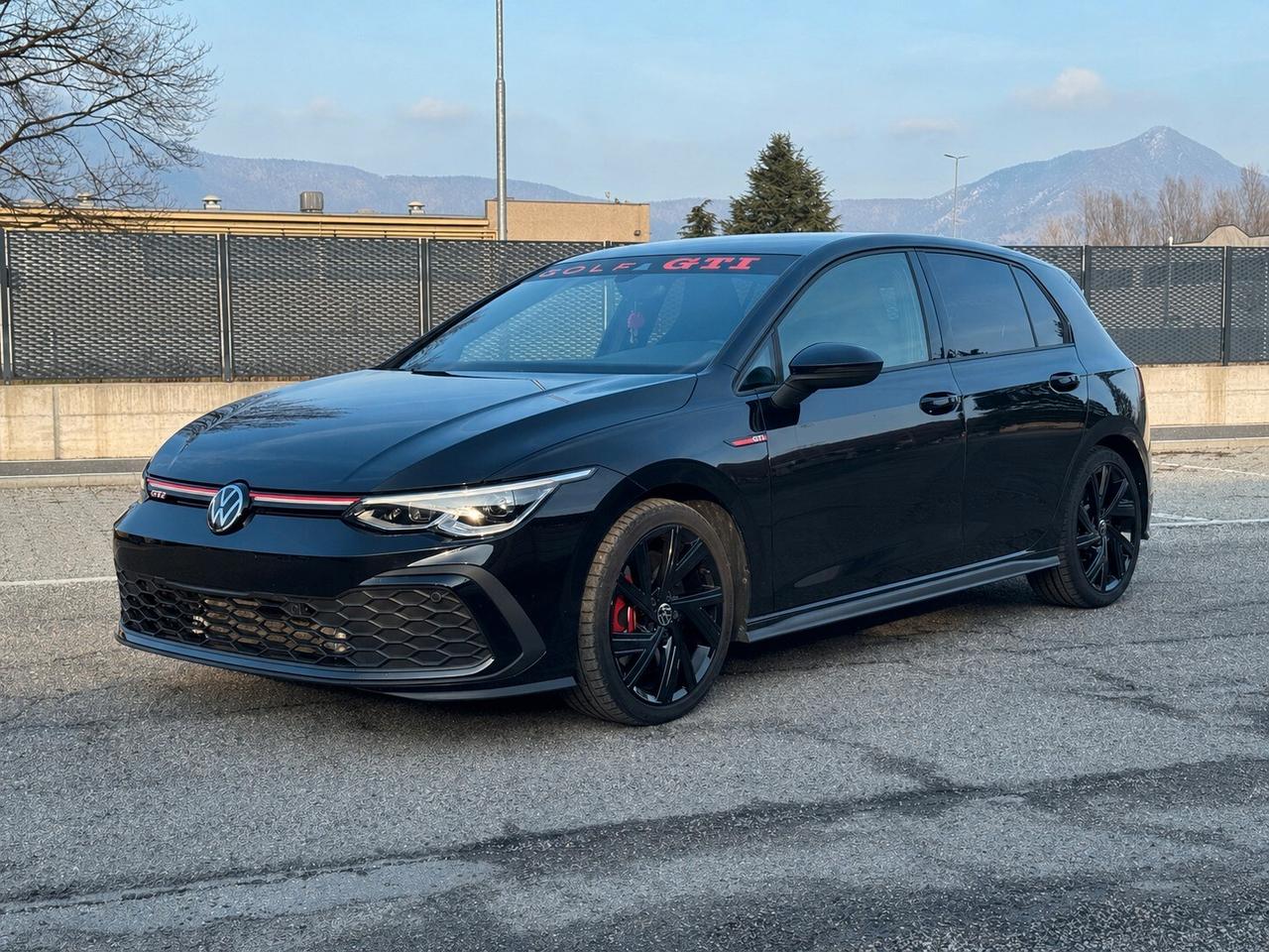 Volkswagen Golf GTI 2.0 TSI DSG