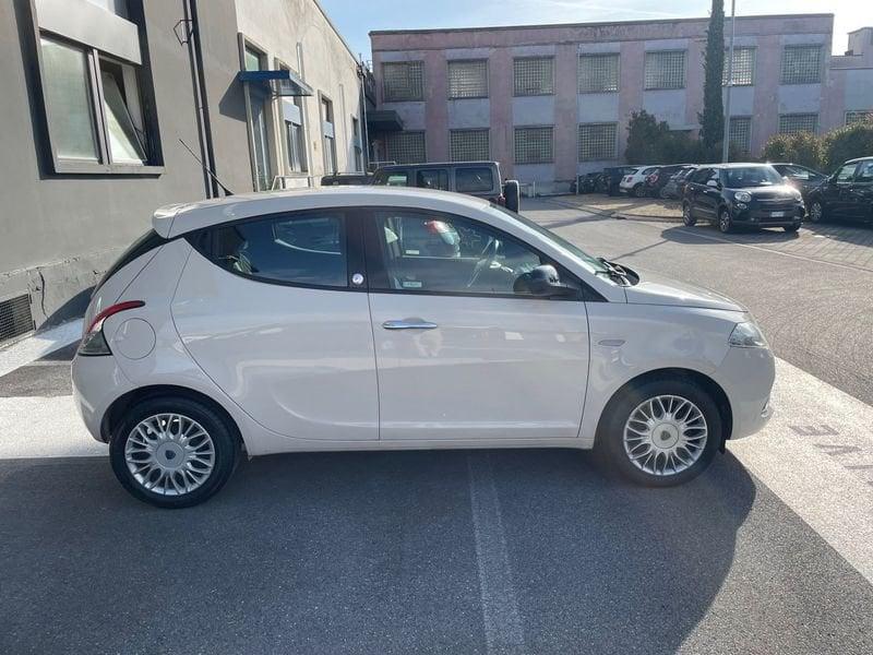 Lancia Ypsilon 1.2 69 CV 5 porte GPL Ecochic Gold