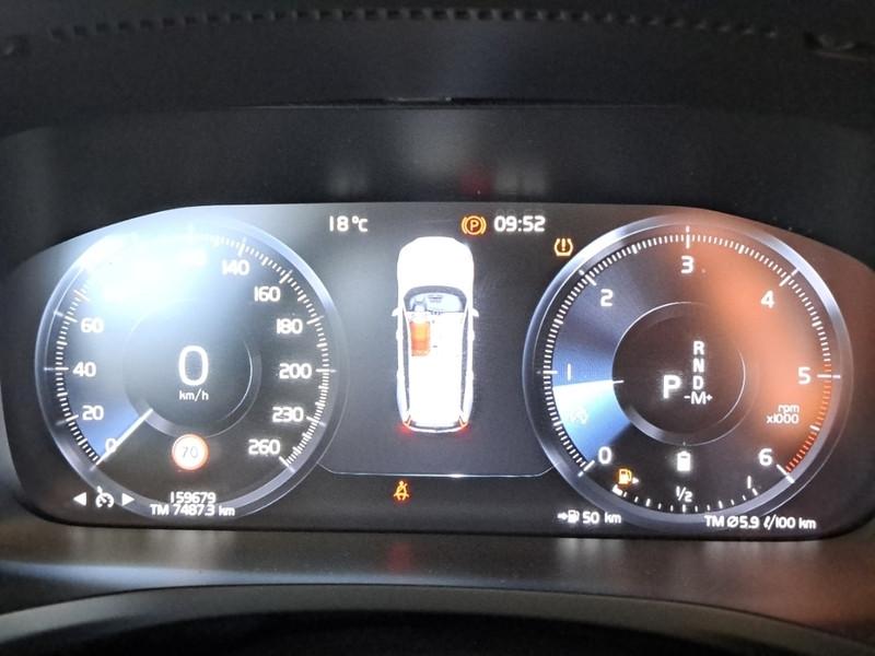 VOLVO V60 B4 D AUTOM. MOMENTUM BUSINESS STATION WAGON