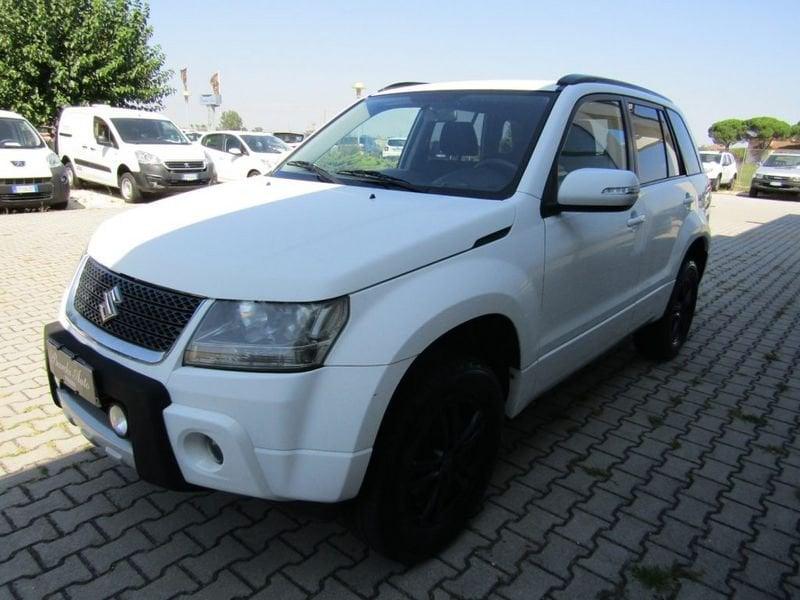 Suzuki Grand Vitara 1.9 DDiS 5 porte 4x4+Riduttore Black e White