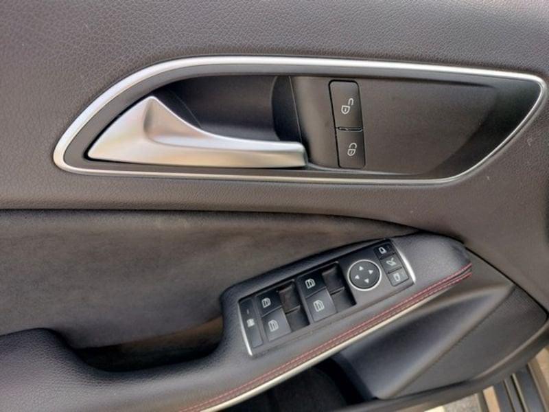 Mercedes-Benz Classe A A 200 d Premium