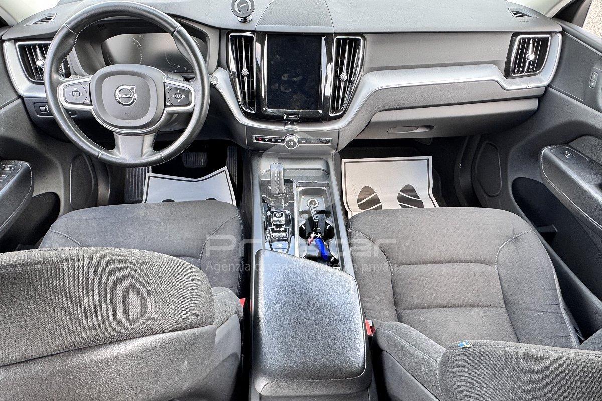 VOLVO XC60 B4 (d) AWD Geartronic Business