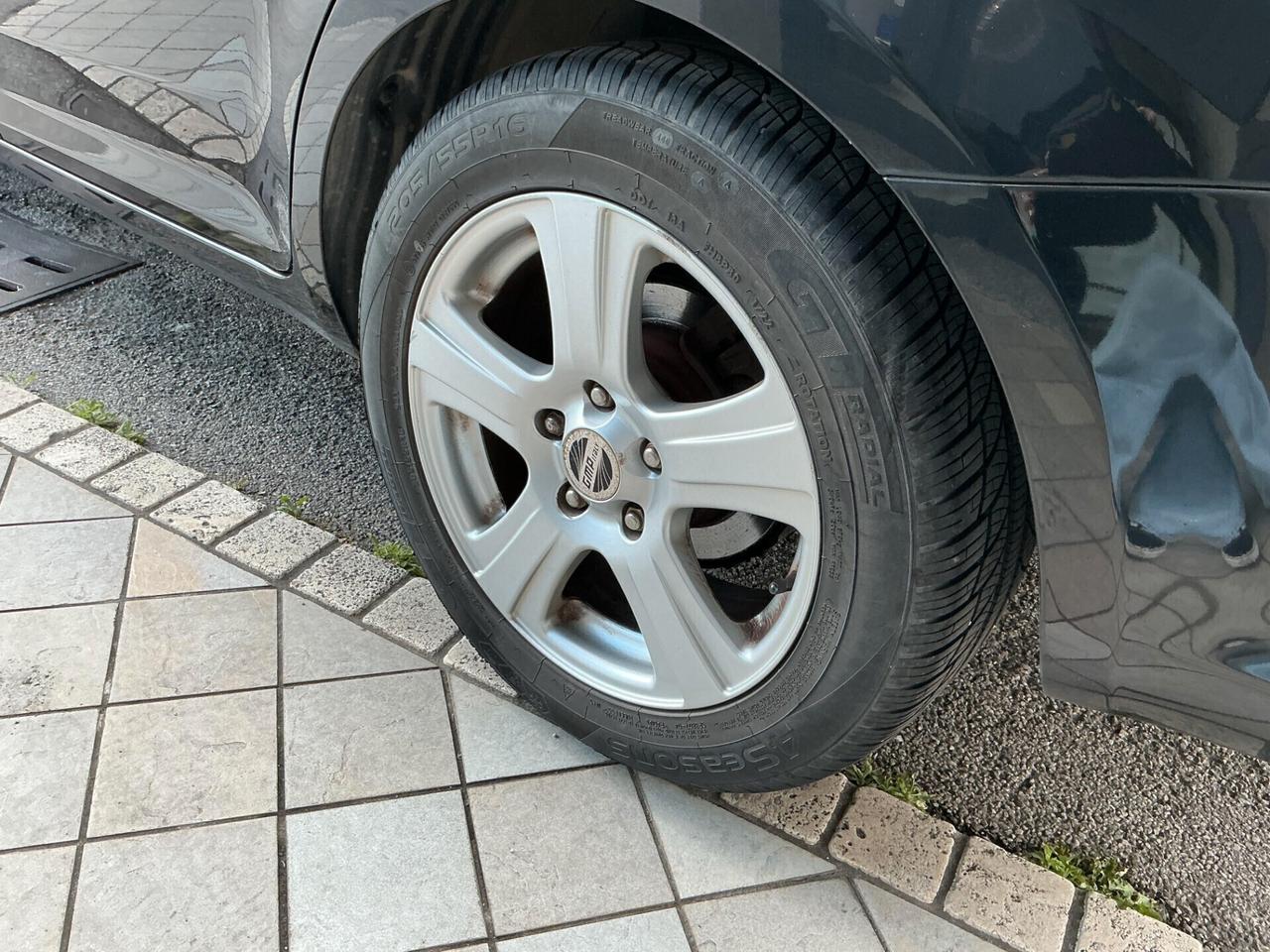 Kia Ceed 1.4 Benzina Neopatentati