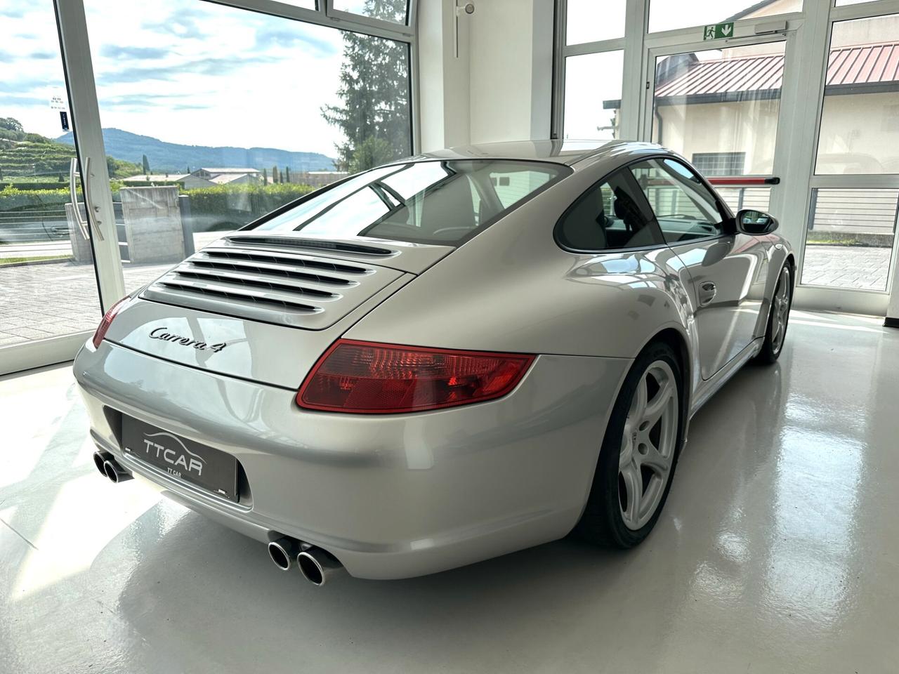 Porsche 911 Carrera 4 Coupé