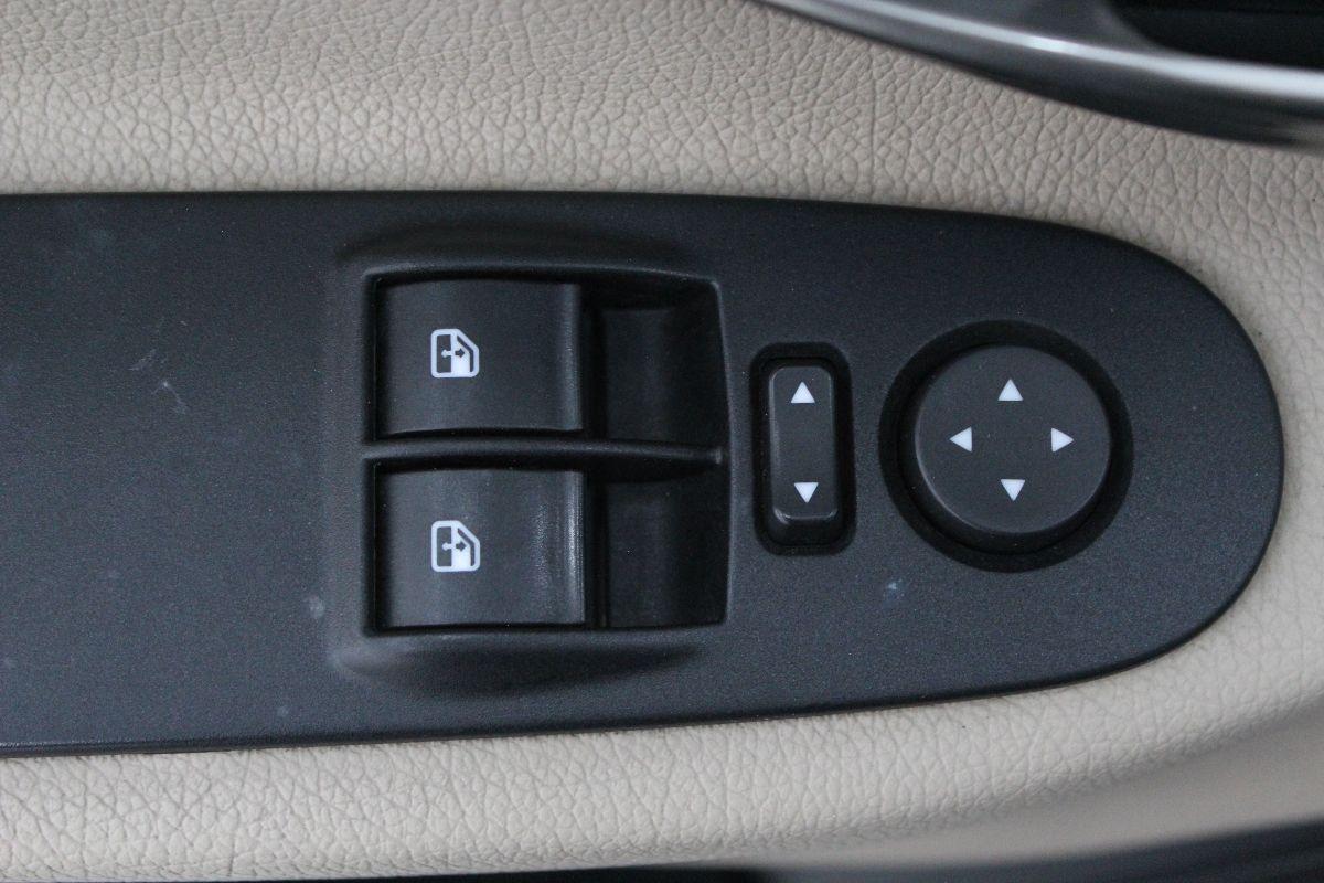 LANCIA - Ypsilon - 0.9 T.Air 85 CV 5 porte Metano Ecochic Gold