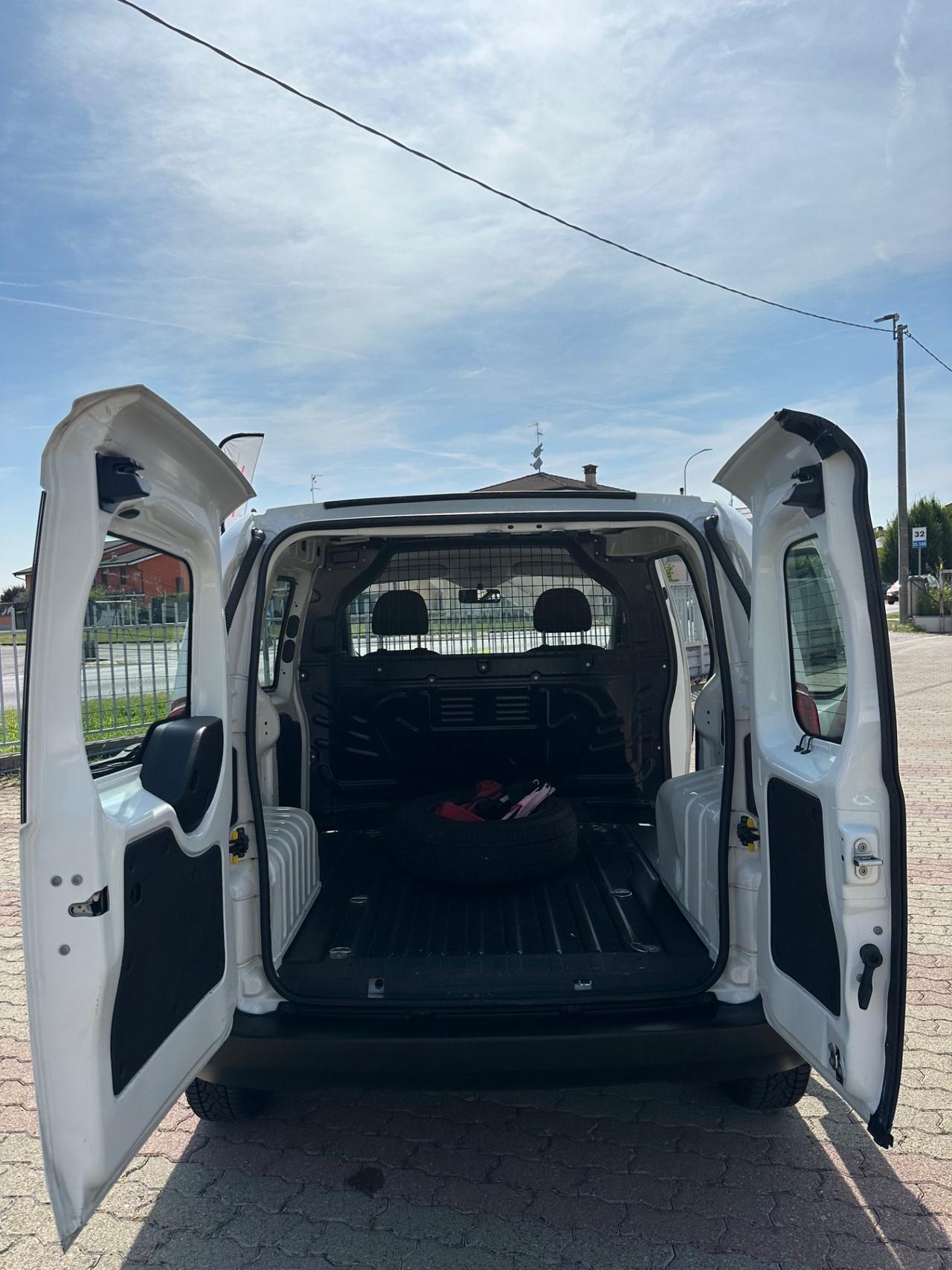 Fiat Fiorino 1.3 MJT 95CV Cargo Adventure