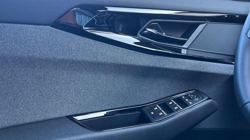 Renault Austral NUOVO evolution MY24 full hybrid E-Tech 200