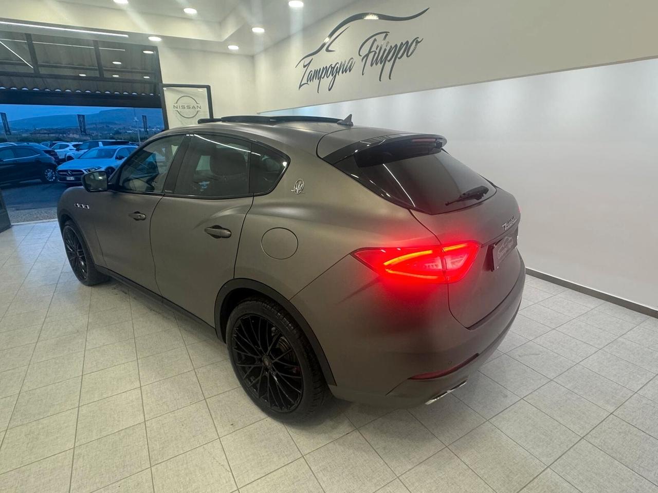 Maserati Levante 275CV TETTO 2017 IVA ESP