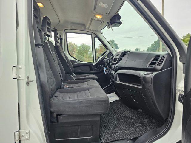 IVECO Daily 33S11 2.3mjt 3450 DOPPIA CABINA e GRU BONFIGLIOLI