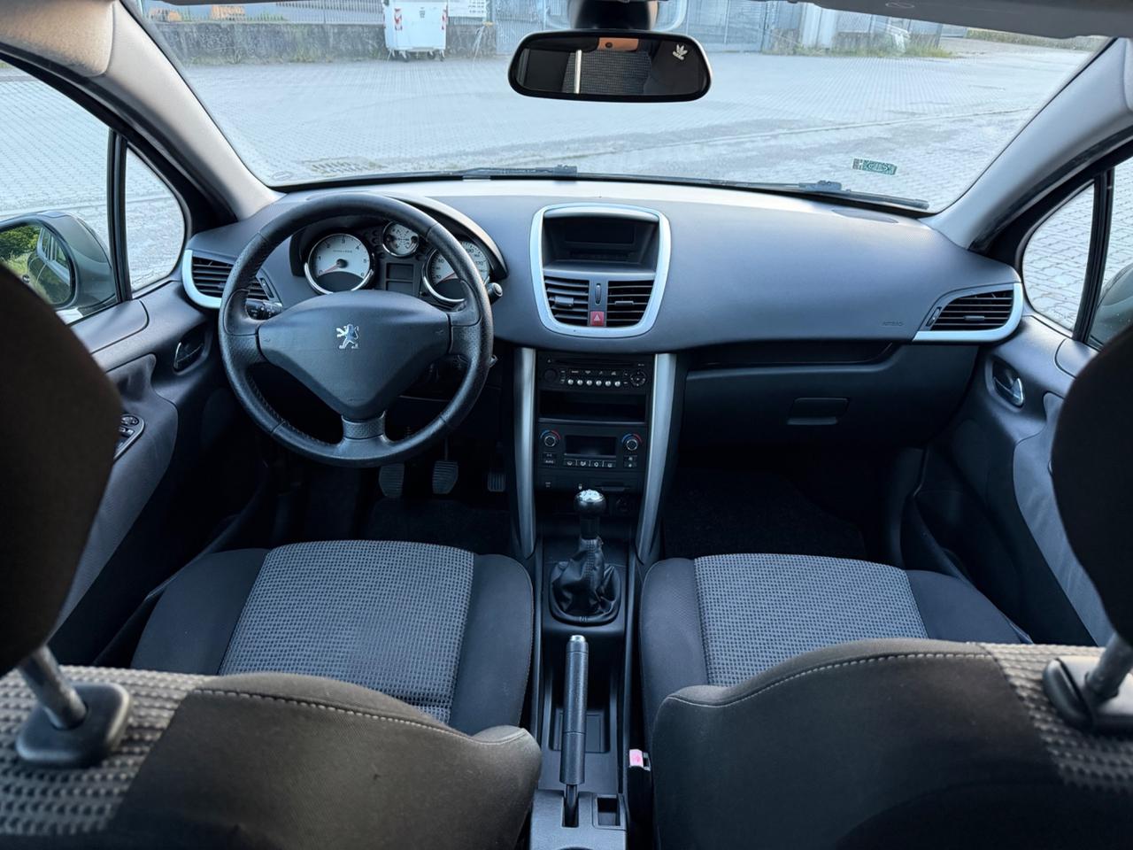 Peugeot 207 1.6 HDi 90CV 5p. 99g