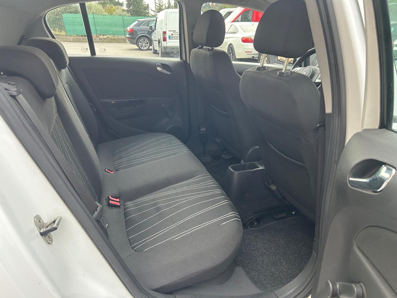 Opel Corsa 1.2 5 porte Cosmo