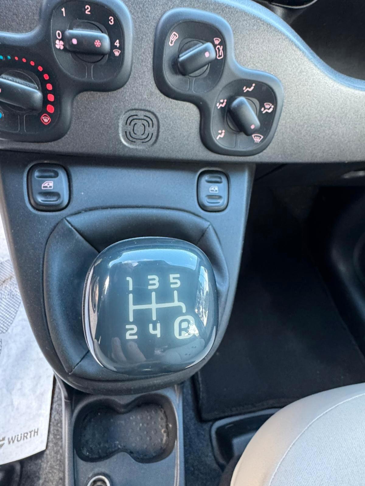 Fiat Panda 1.2 Lounge CINGHIA DISTR. CAMBIATA