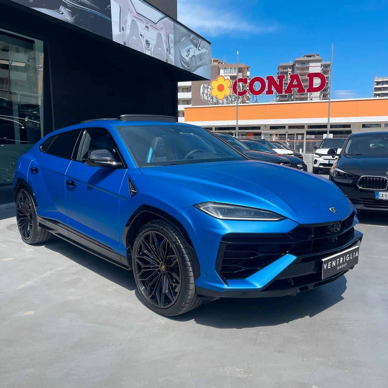 Lamborghini Urus 4.0 SE 2.000KM