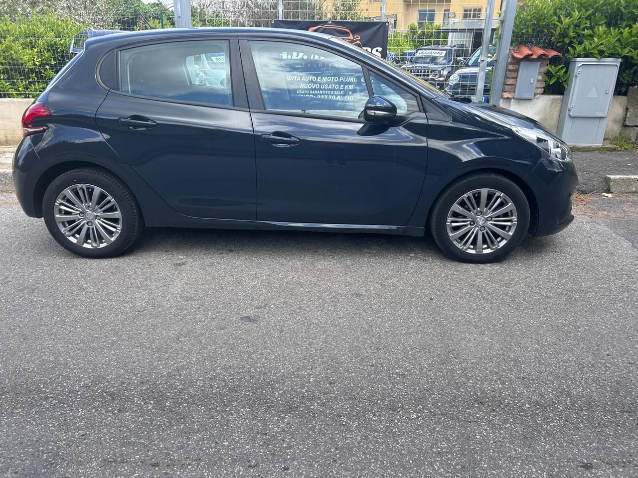 Peugeot 208 5 porte Allure