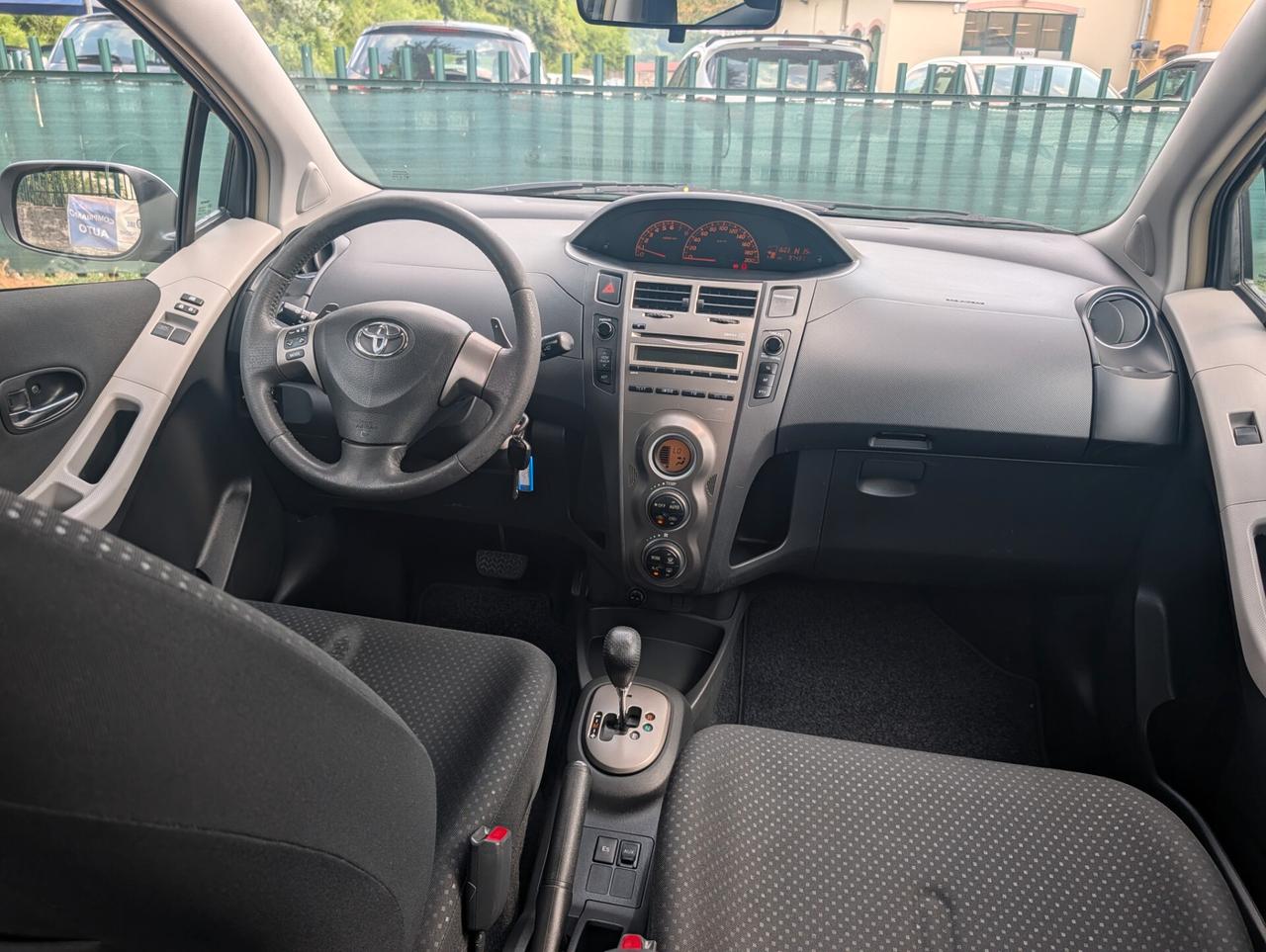 Toyota Yaris 1.3 5 porte M-MT Sol