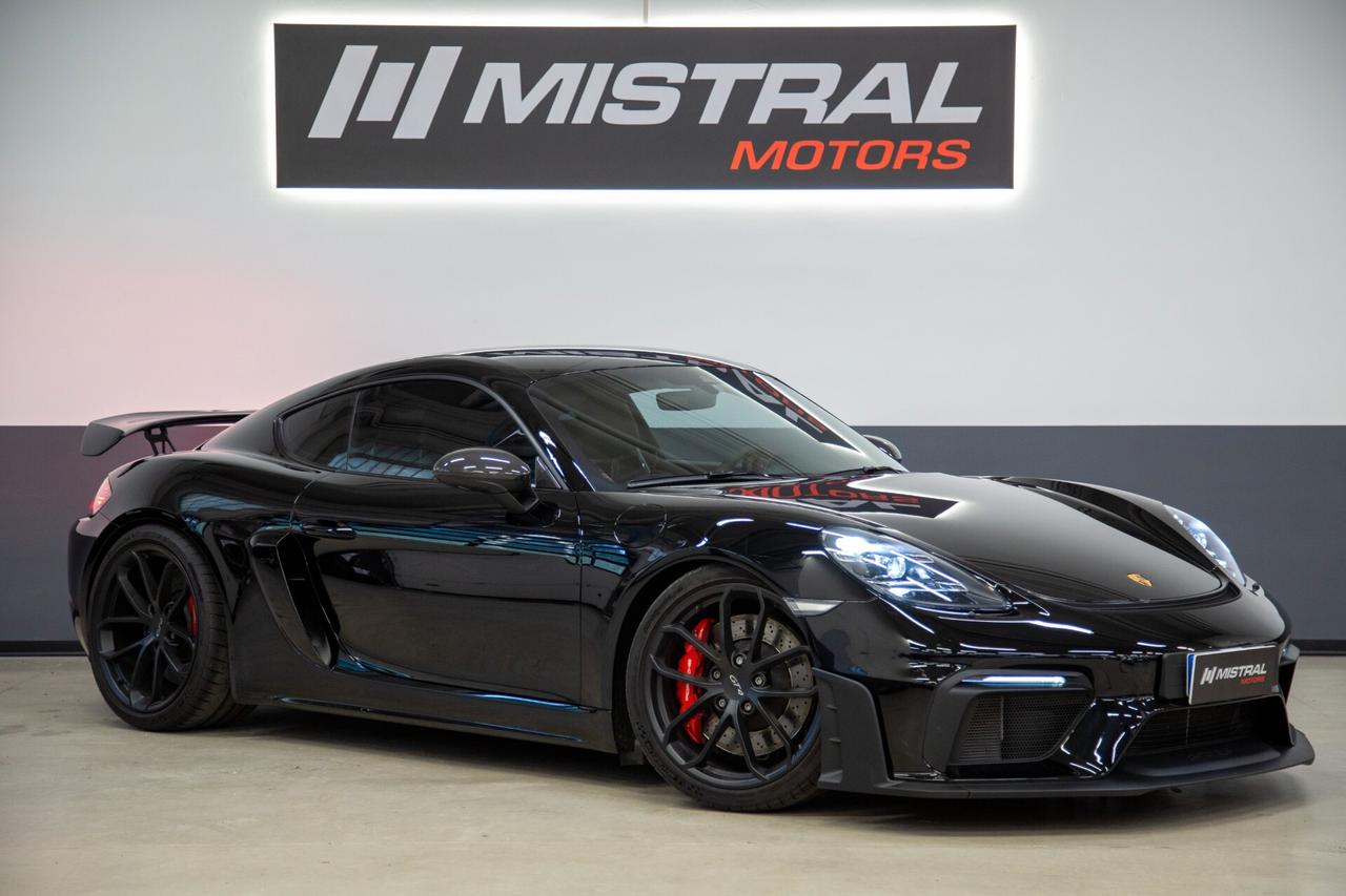 Porsche Cayman 718 GT4 Clubsport