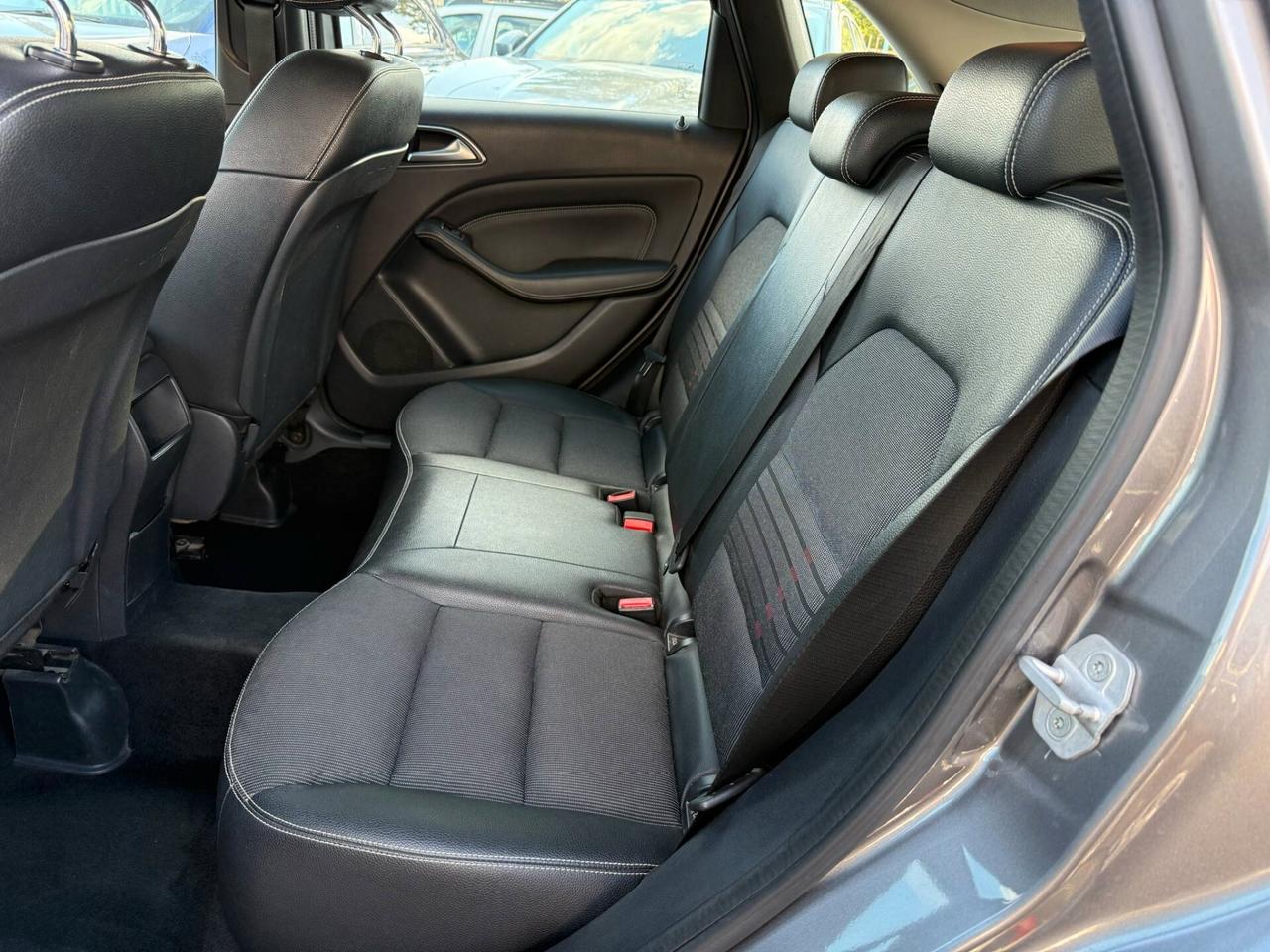 Mercedes-benz B 180 CDI - 1.5 110 cv - 2015