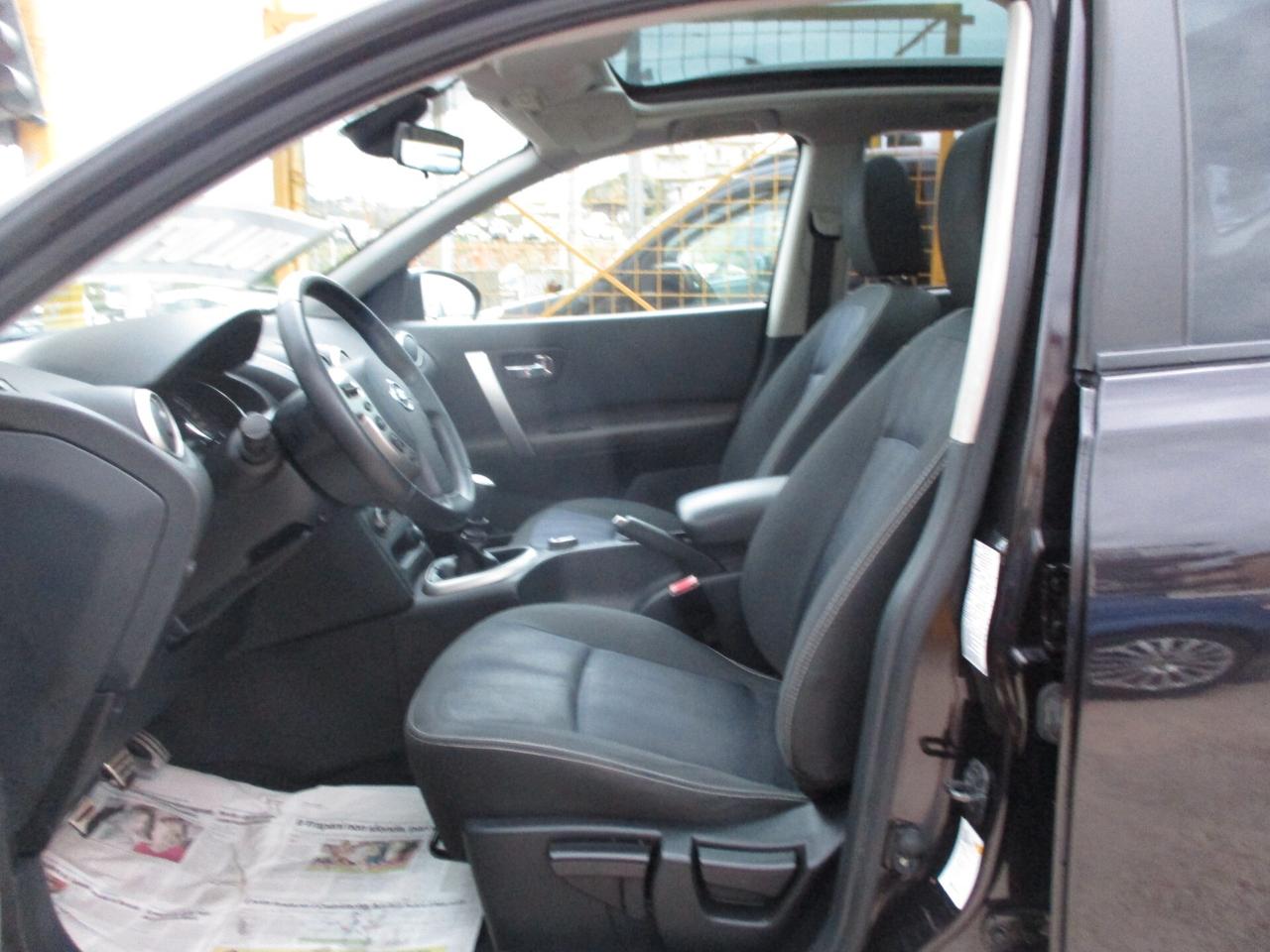 Nissan Qashqai 2.0 dCi FULL OPT (NAVI) 2011