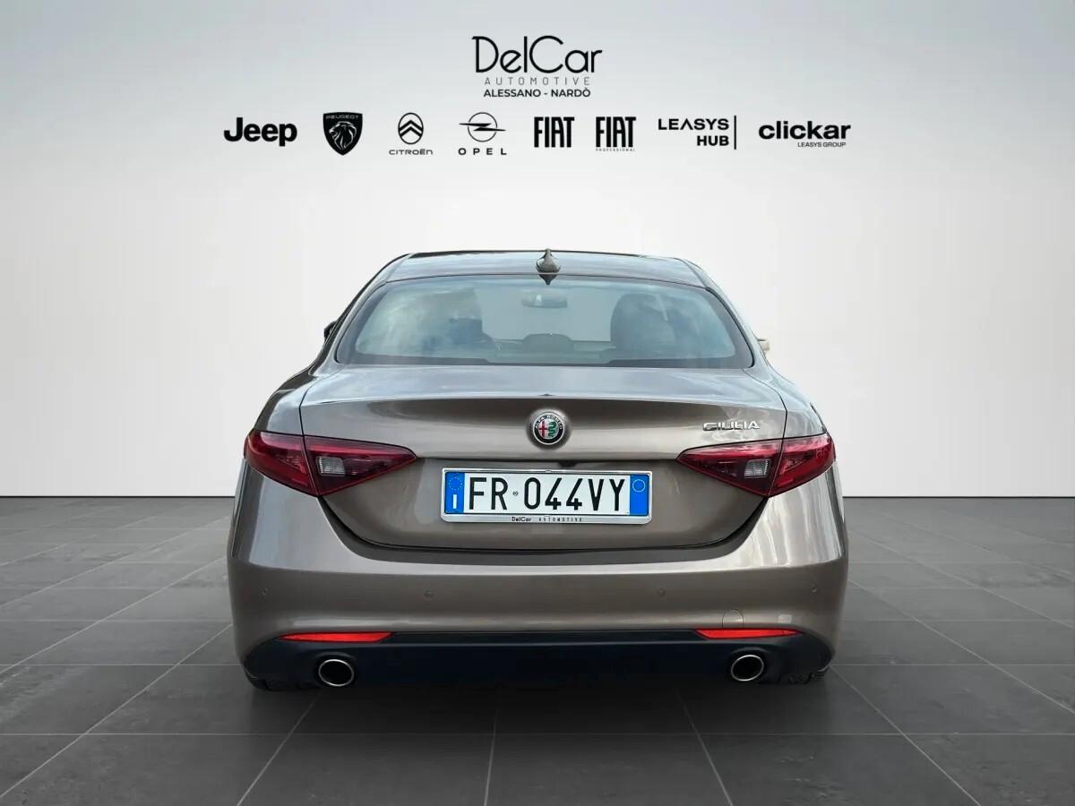 Alfa Romeo Giulia 2.2 Turbodiesel 180 CV Super