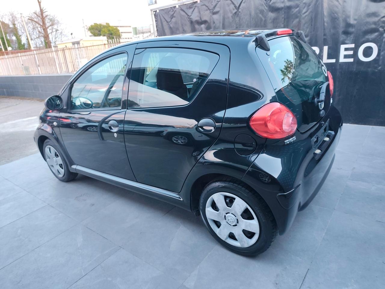 Toyota Aygo 1.0 BENZINA FULL OPTIONAL