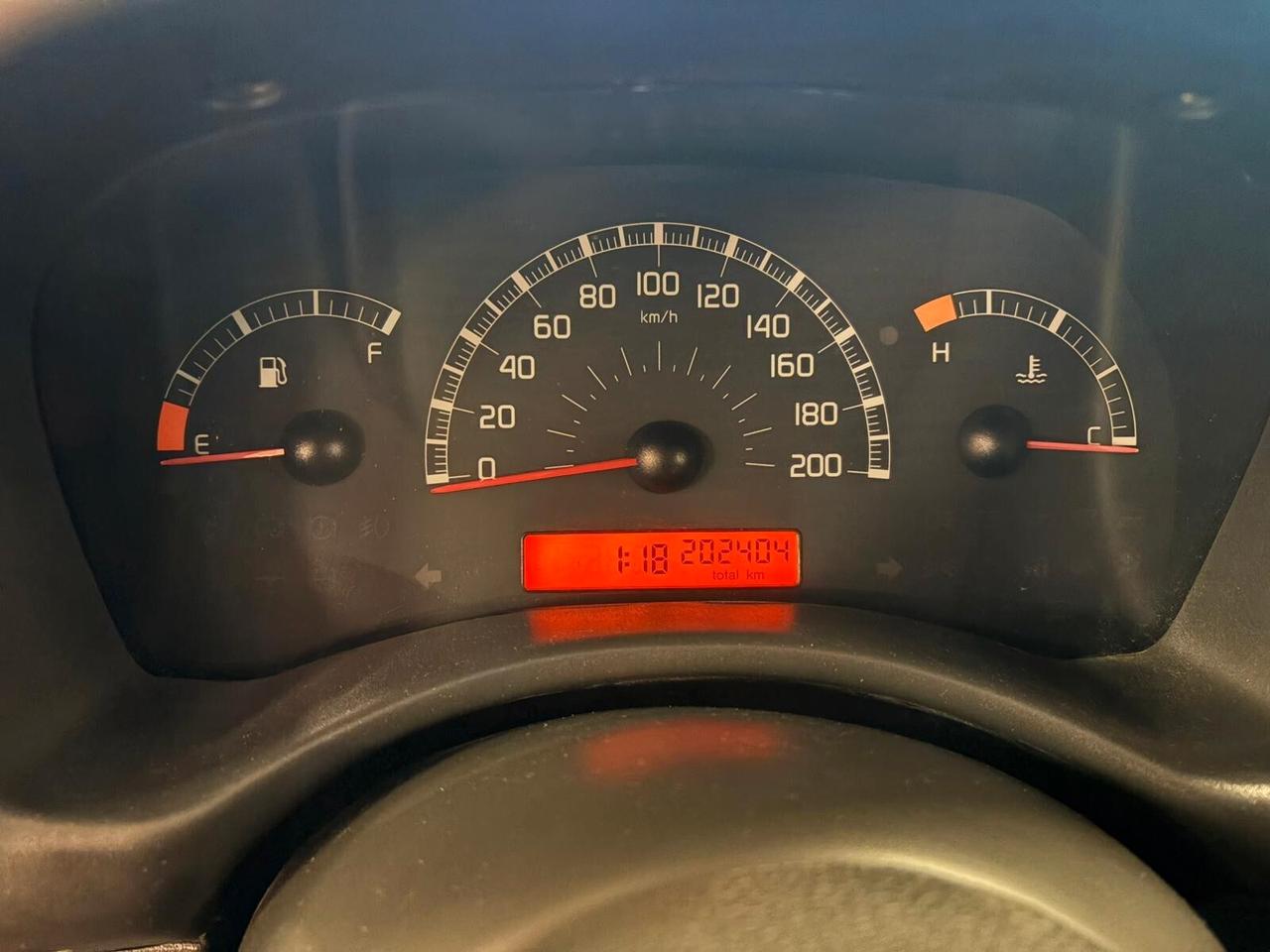 FIAT PUNTO METANO e benzina 1200 CV 60 PER NEOPATENTATI Km 202.404 certificati