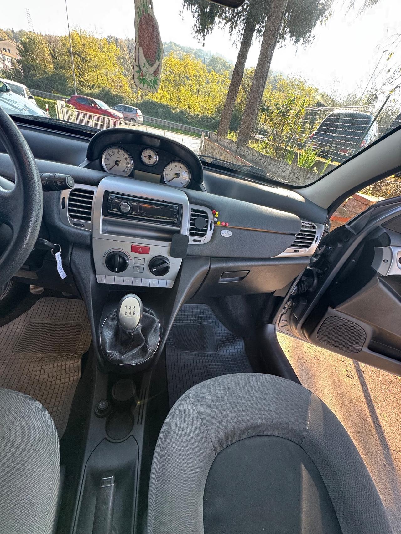 Lancia Ypsilon 1.2 Argento