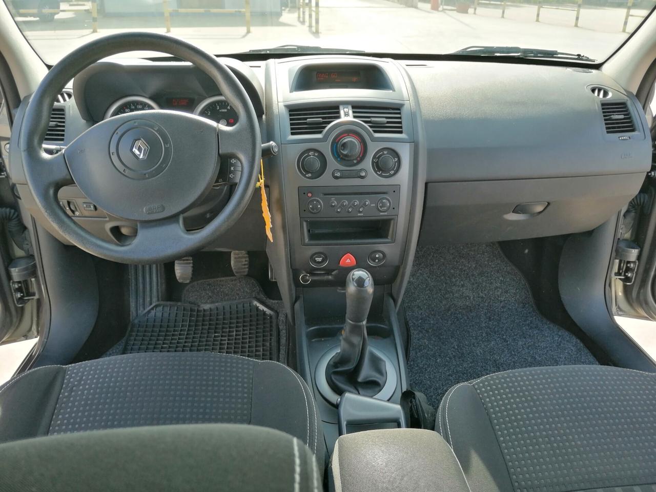 Renault Megane Mégane 1.6 16V Grandtour Dynamique