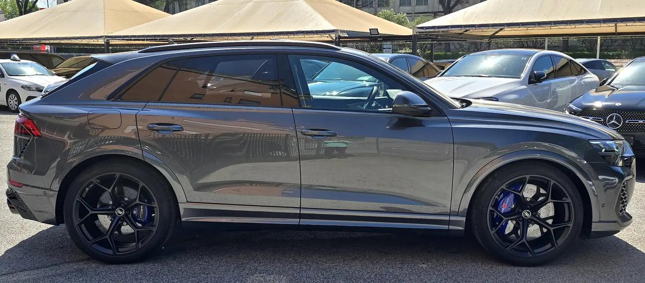 Audi Q8 Audi RS Q8 4.0 mhev 48V performance 640cv tiptronic