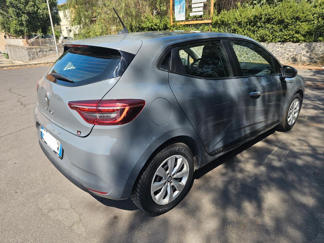 Renault Clio i.m.p.i.a.n.t.o. Gpl c.a.s.a. m.a.d.r.e. ---100cv