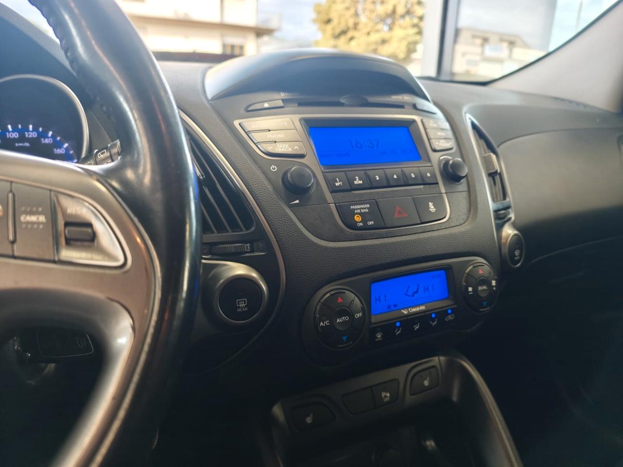 Hyundai iX35 1.7 CRDi 2WD Xpossible