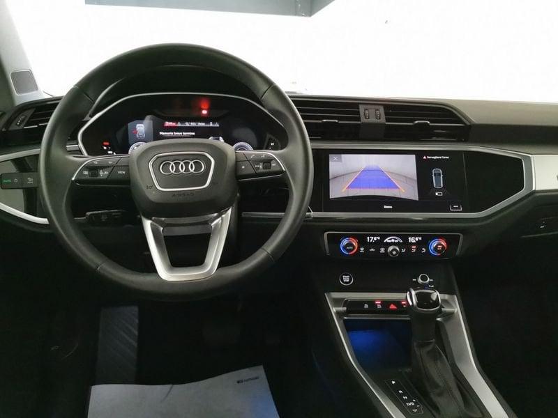 Audi Q3 35 2.0 tdi Business Advanced s-tronic