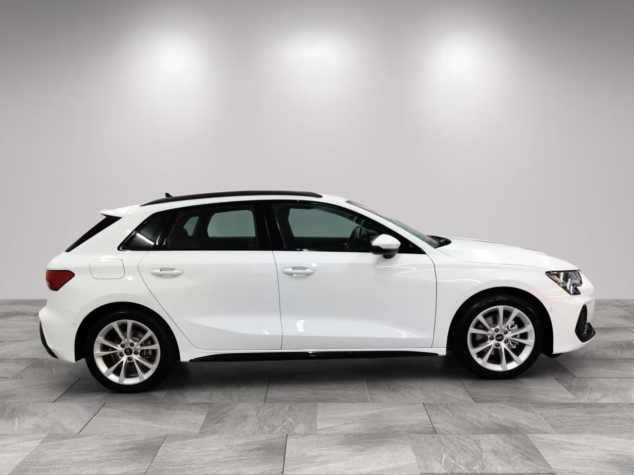 Audi A3 Sportback S line 35 TFSI S-tronic/LED/