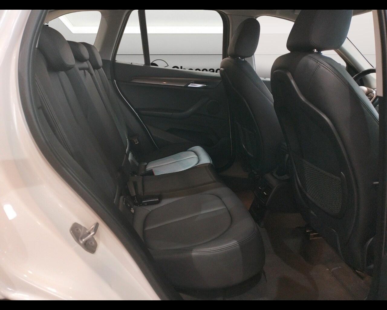 BMW X1 (F48) X1 sDrive18d Business