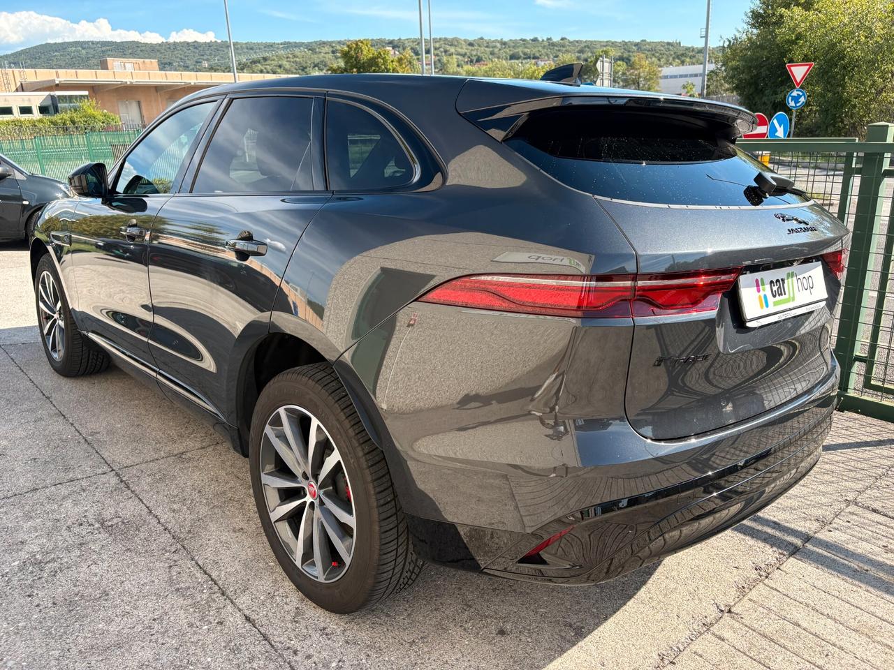 Jaguar F-Pace 2.0 D 163 CV AWD aut. SE in Garanzia