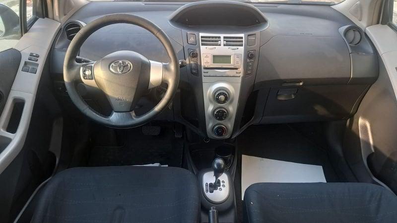 Toyota Yaris 1.4 D-4D SOL - CAMBIO AUTOMATICO