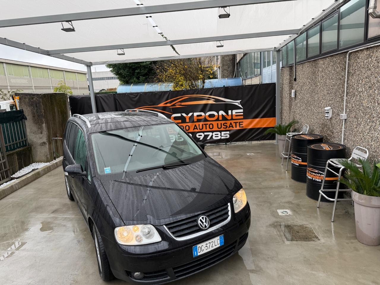 VW Touran 2.0 TDI 5-POSTI 6-MRCE FAMIGLIARE