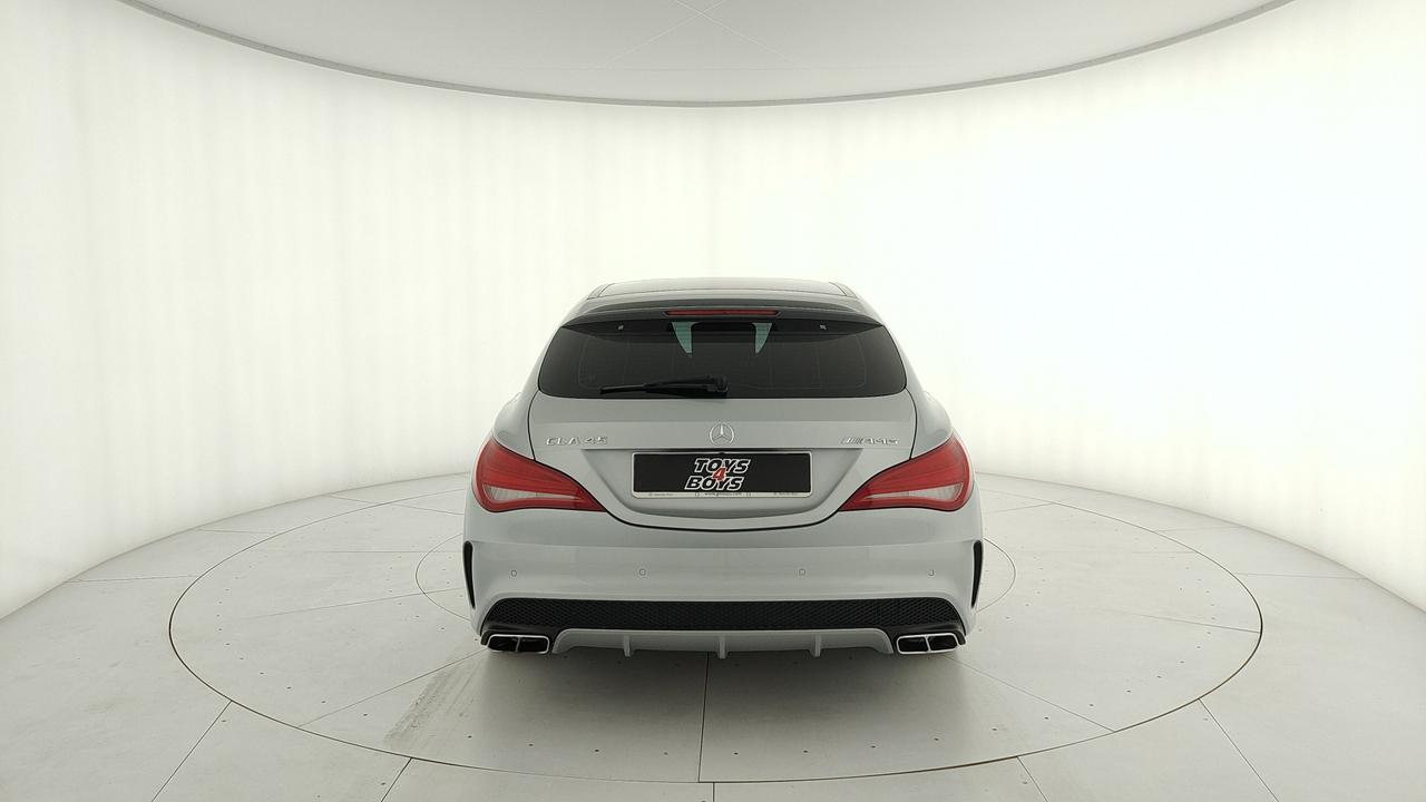 Mercedes-Benz CLA Shooting Brake AMG 45 4matic 360cv auto