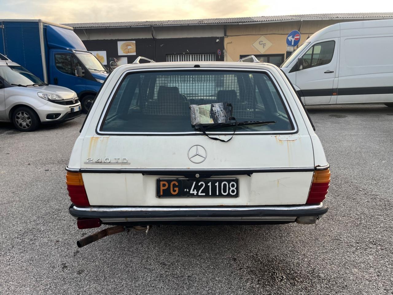 Mercedes benz 240 TD Aspirato w123