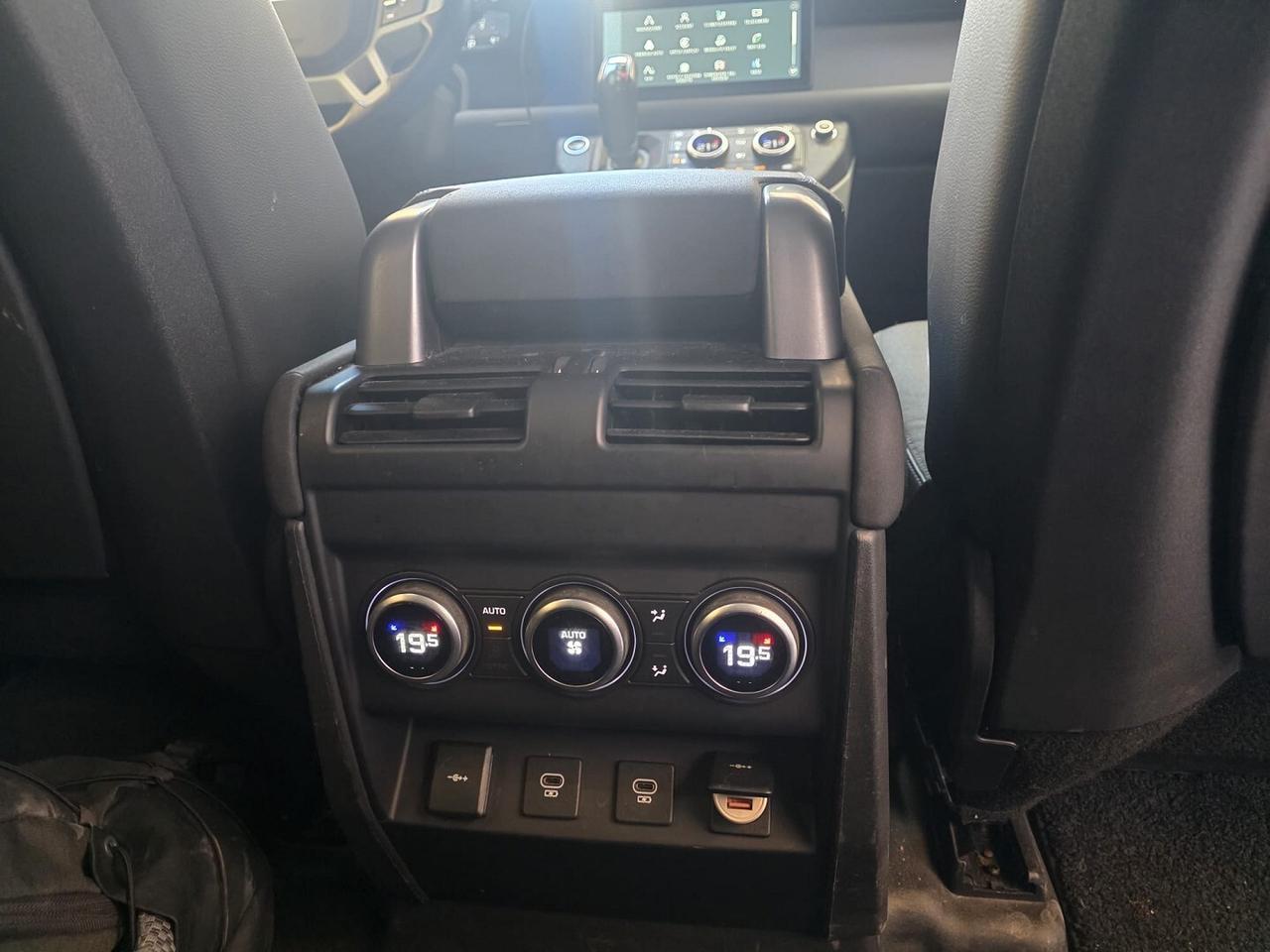 LAND ROVER DEFENDER 7 POSTI