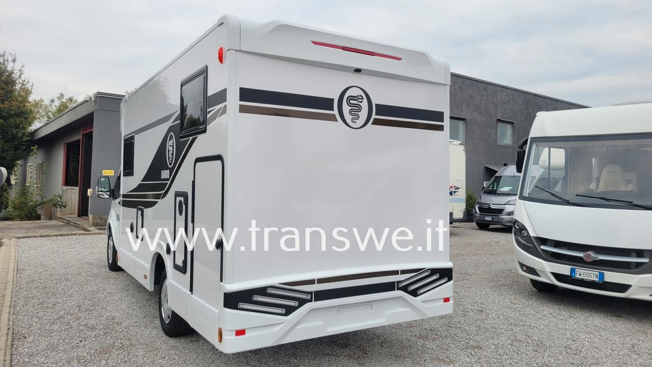 Elnagh Baron Compact 539 Camper semintegrale con letti gemelli versione