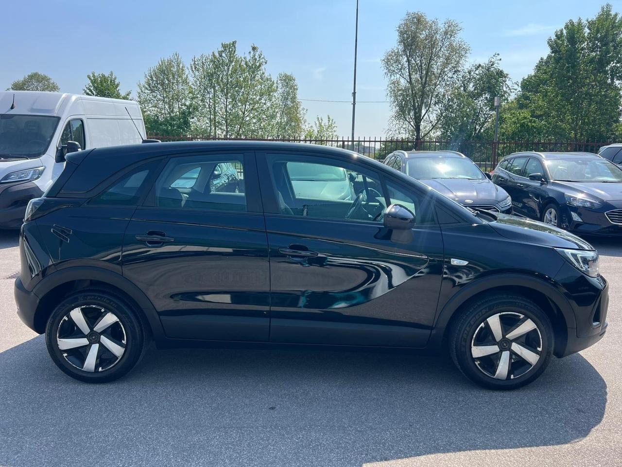 Opel Crossland 1.2 12V 83 Cv Edition total black