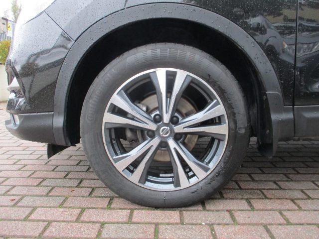 NISSAN Qashqai 1.5 dCi N-Connecta TETTO/Navi/360