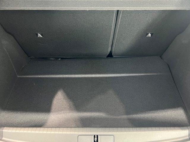 LANCIA Ypsilon Hybrid e-DCT tua da ?239,00 mensili
