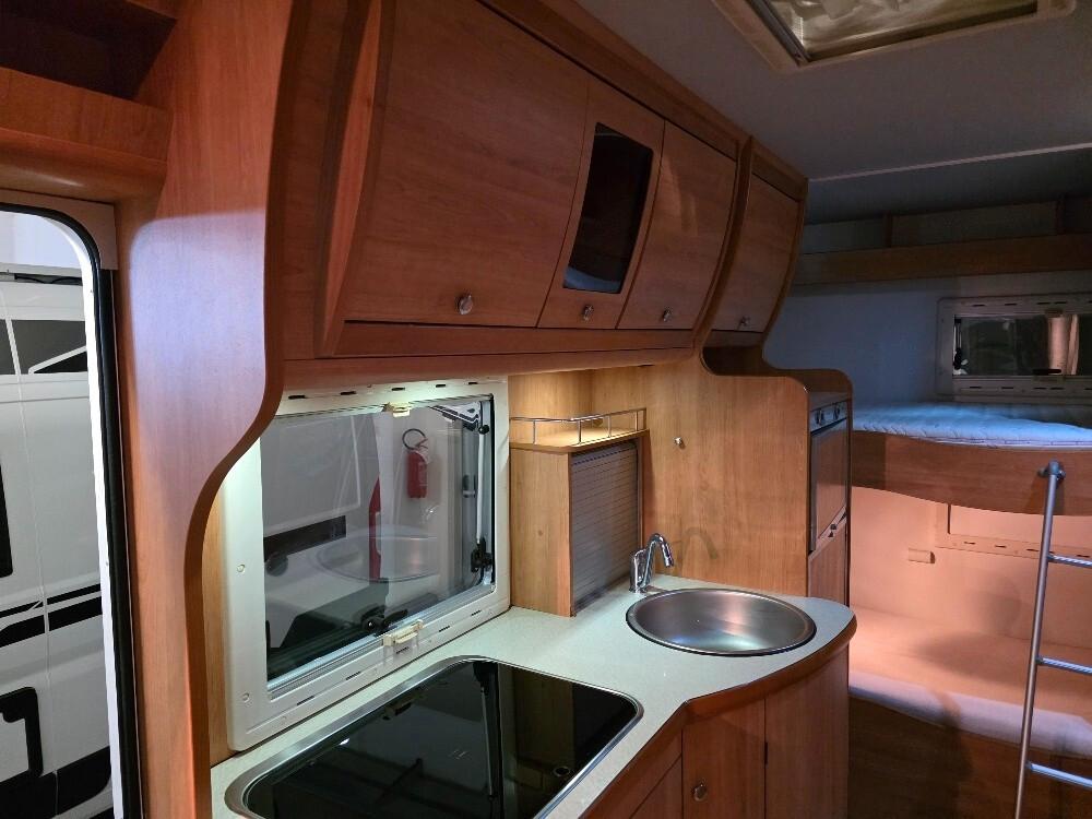 CAMPER LAIKA X 700