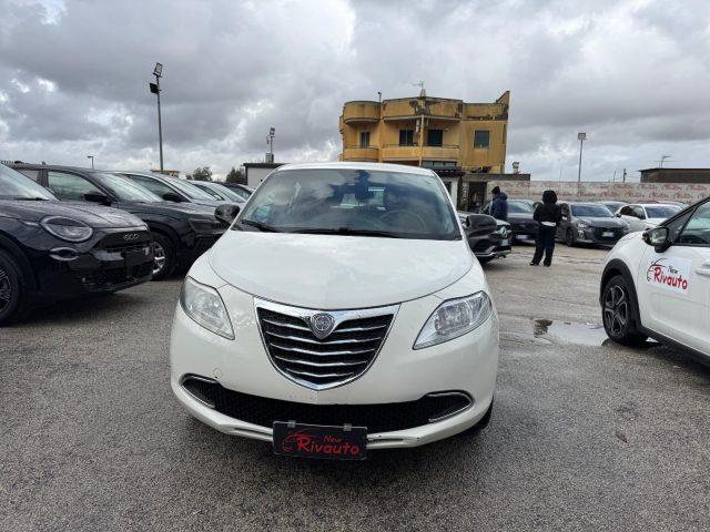 LANCIA Ypsilon 1.2 69 CV Gpl 5 porte Platinum