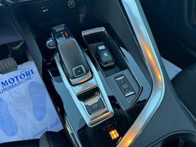 Peugeot 3008 BlueHDi 130cv